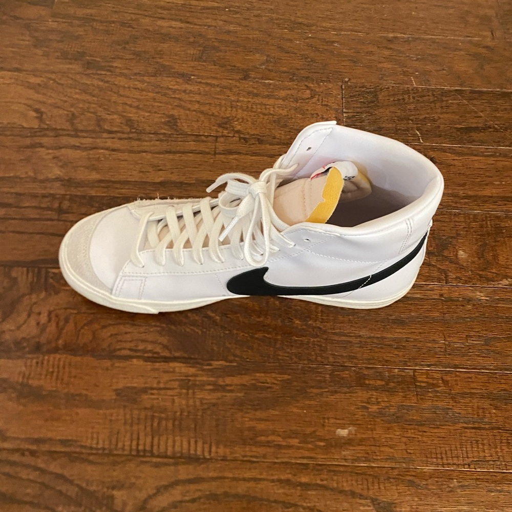 COPY - White Original Nike Blazers in mint condition - Picture 2 of 4